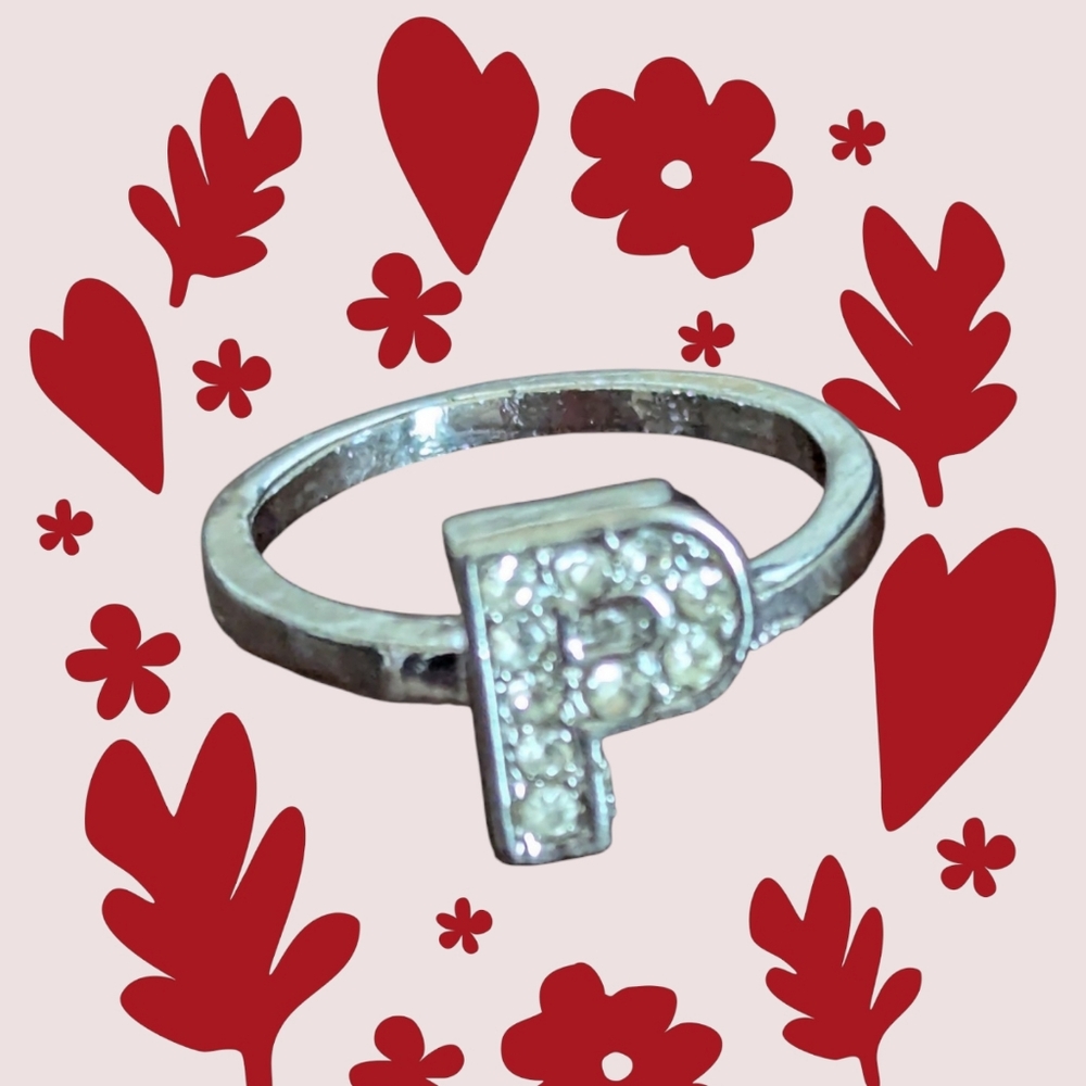 Chuns Fashion Bold Initial Letter " P " Size 8 Ring Silver Tone 10 Stones Shine